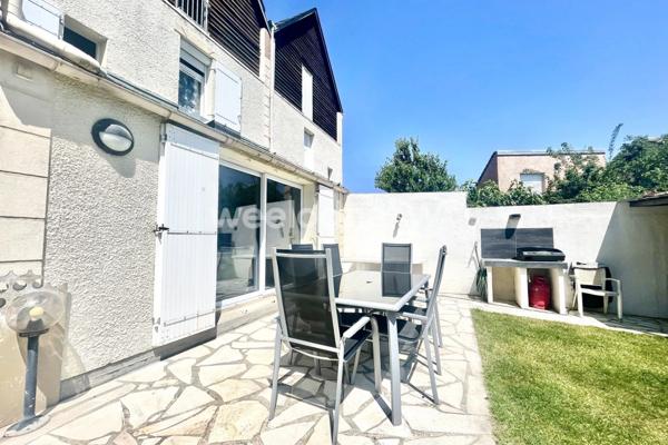 Maison à vendre 8 pièces de 163 m² à Jouy-le-Moutier