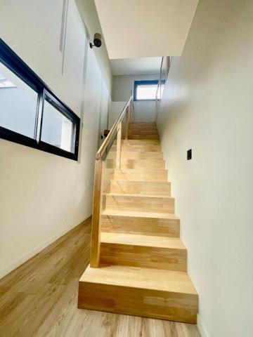 MAISON A VENDRE - 7 pièces 178 m²