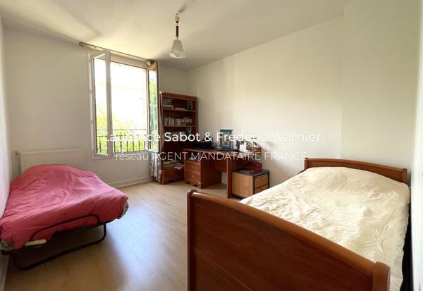 Immobilier Rueil-Malmaison (92500) – Maison 215.9m2 – 1 350 000 €