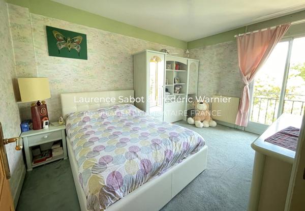 Immobilier Rueil-Malmaison (92500) – Maison 215.9m2 – 1 350 000 €