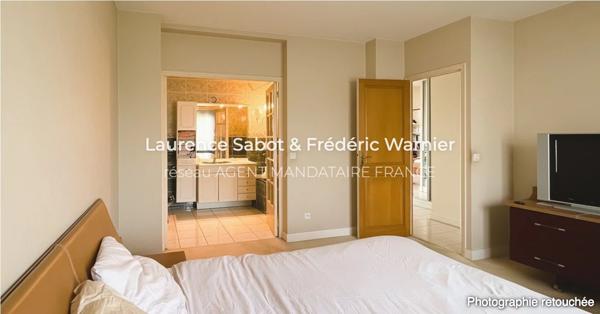 Immobilier Rueil-Malmaison (92500) – Maison 215.9m2 – 1 350 000 €