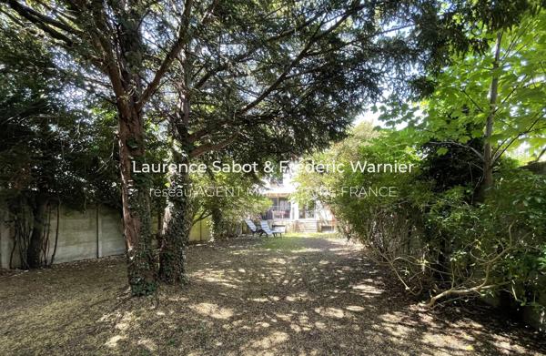 Immobilier Rueil-Malmaison (92500) – Maison 215.9m2 – 1 350 000 €