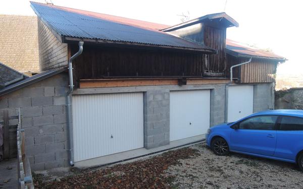 Immeuble à vendre    17 pièces •  Hauteville-Lompnes