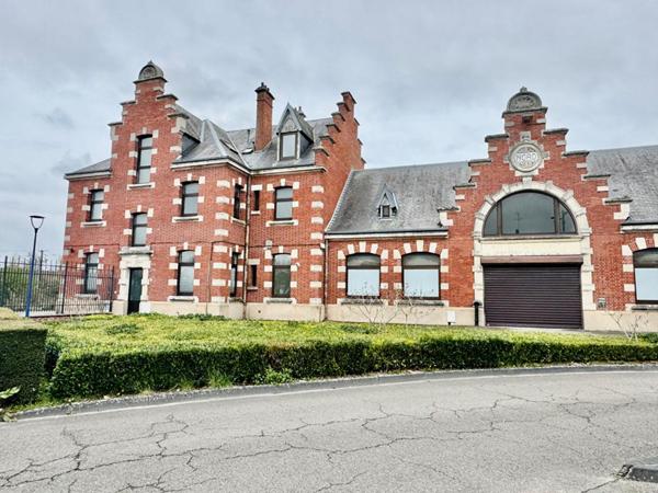 Immeuble Albert 16 pièce(s) 326 m2 . Bâtiment chargé d'histoire , Idéal  pour investisseur ou marchand de biens