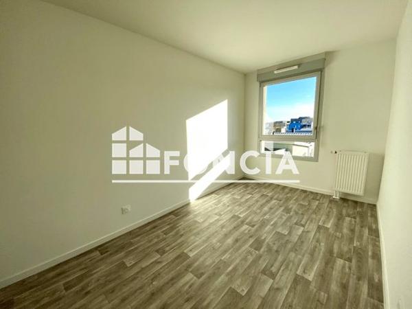 Location Appartement 3 pièces 67.5 m² - 4 RUE JEAN JAURES Colombelles 14460