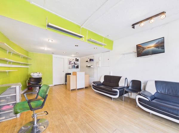 Immeuble
        
        - 150 m² 199 000 € *