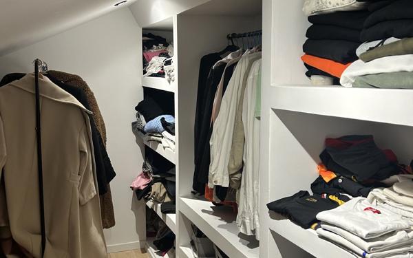 Immeuble à vendre    7 pièces • 196 m2 Firminy