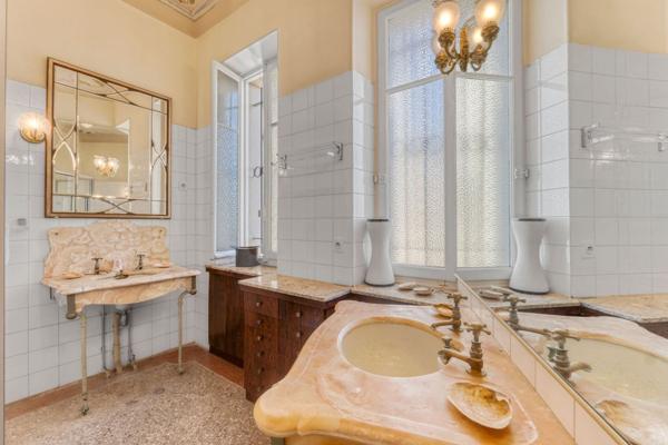 Vente Maison bourgeoise Roquebrune-Cap-Martin 12 Pièces 320 m²