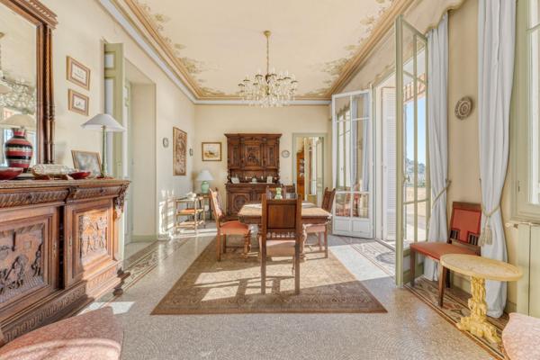 Vente Maison bourgeoise Roquebrune-Cap-Martin 12 Pièces 320 m²