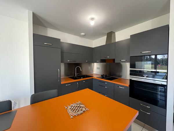 A vendre Maison mitoyenne plain-pied Grenade Sur L Adour 2 chambres garage