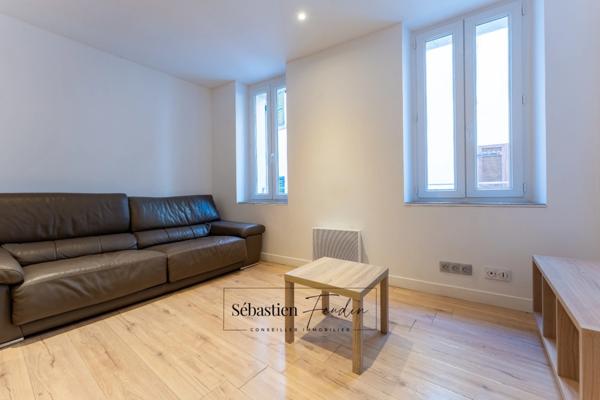 Appartement à louer 3 pièces LE BEAUSSET (83) - 47 m² - meublé - 2 chambres - double vitrage - calme