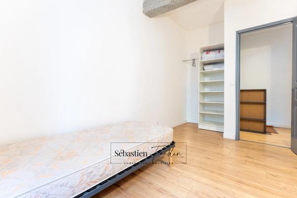 Appartement à louer 3 pièces LE BEAUSSET (83) - 47 m² - meublé - 2 chambres - double vitrage - calme