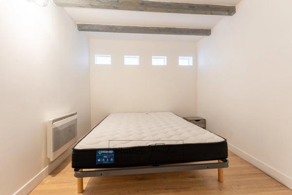 Appartement à louer 3 pièces LE BEAUSSET (83) - 47 m² - meublé - 2 chambres - double vitrage - calme