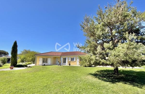 Villa de type 5 de plain-pied, 133 m2 habitables, dépendance, jardin de 2100 m2.