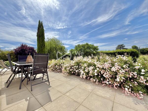 Villa de type 5 de plain-pied, 133 m2 habitables, dépendance, jardin de 2100 m2.