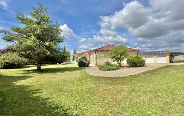 Villa de type 5 de plain-pied, 133 m2 habitables, dépendance, jardin de 2100 m2.