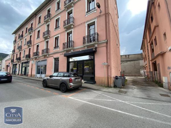 Location local commercial Oyonnax (01100)