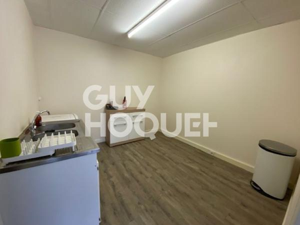 Bureaux avec 2 pièces de 58.78 m2 - JEAN-JAURES