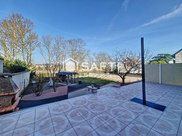 Maison 5 chambres sur sous-sol complet au calme