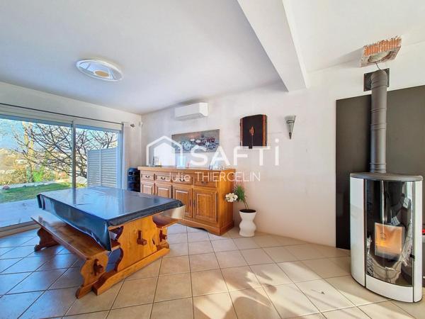 Maison 5 chambres sur sous-sol complet au calme