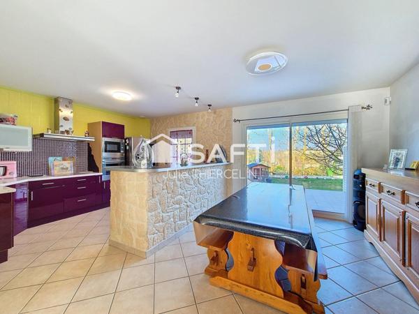 Maison 5 chambres sur sous-sol complet au calme