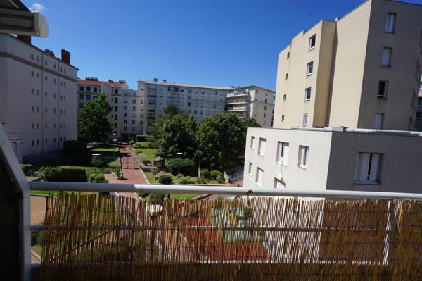 Lyon 3 Duplex T4/5 calme lumineux balcon garage.