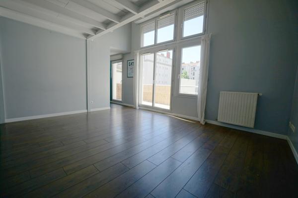 Lyon 3 Duplex T4/5 calme lumineux balcon garage.