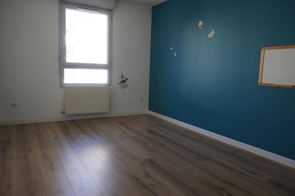 Lyon 3 Duplex T4/5 calme lumineux balcon garage.