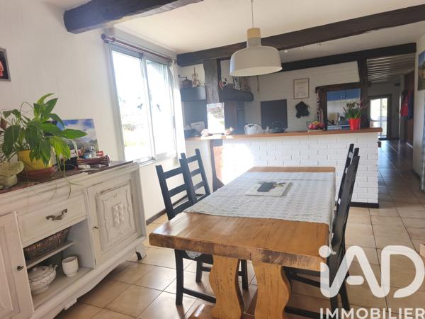Maison à vendre 8 pièces 237 m² Sarrouilles