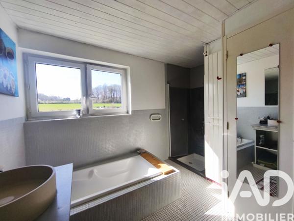 Maison à vendre 8 pièces 237 m² Sarrouilles