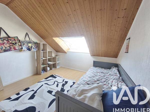 Maison à vendre 8 pièces 237 m² Sarrouilles