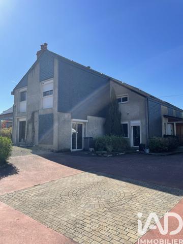 Maison à vendre 8 pièces 237 m² Sarrouilles