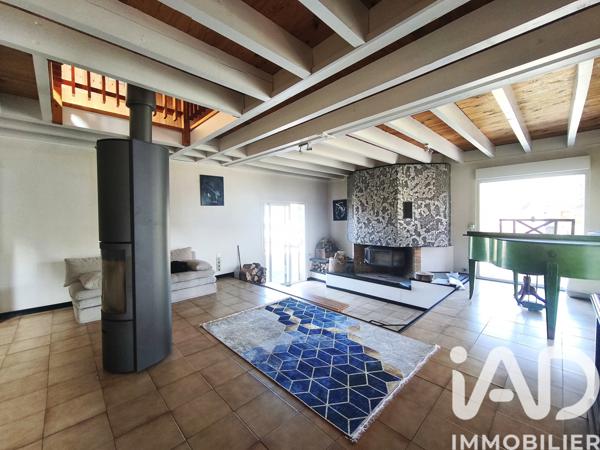 Maison à vendre 8 pièces 237 m² Sarrouilles