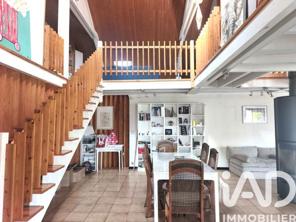 Maison à vendre 8 pièces 237 m² Sarrouilles