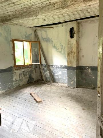 A vendre - Maison ancienne à rénover sur plus d'1.3 hectare - La Vaupalière