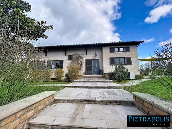 BELLEVILLE CENTRE VILLE A PIED GRANDE VILLA FAMILIALE 280 M2 HAB 2030 M2 DE TERRAIN