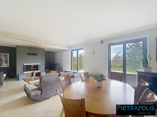 BELLEVILLE CENTRE VILLE A PIED GRANDE VILLA FAMILIALE 280 M2 HAB 2030 M2 DE TERRAIN