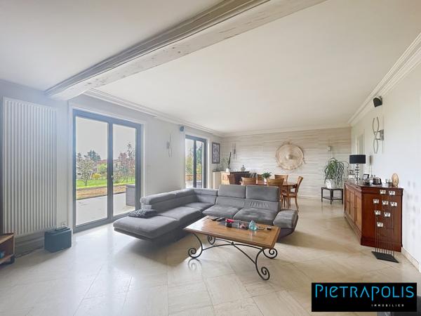 BELLEVILLE CENTRE VILLE A PIED GRANDE VILLA FAMILIALE 280 M2 HAB 2030 M2 DE TERRAIN