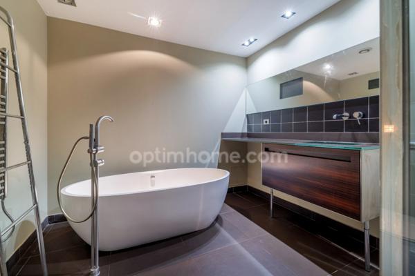 Appartement à vendre 8 pièces (75)