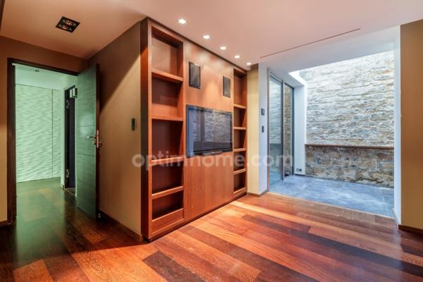 Appartement à vendre 8 pièces (75)