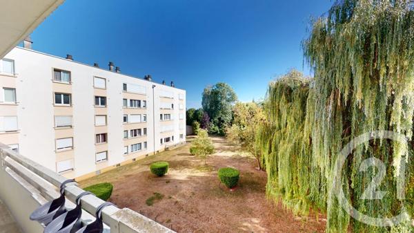 Appartement F4 à vendre  4 pièces - 63 m 2   ST QUENTIN  - 02