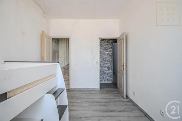 Maison à vendre  5 pièces - 104,94 m 2   MAUBEUGE  - 59