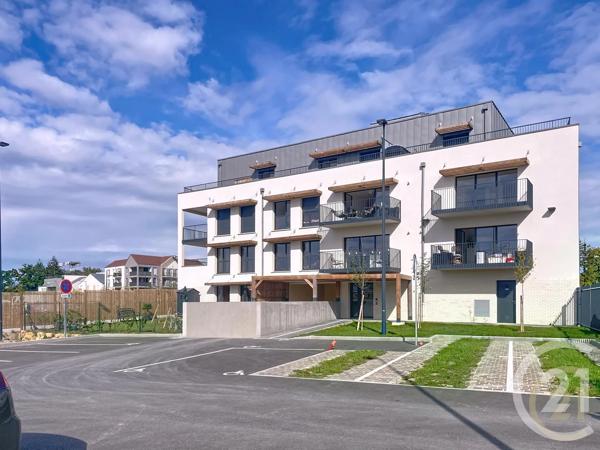 Appartement à vendre  2 pièces - 39,25 m 2   COMPIEGNE  - 60