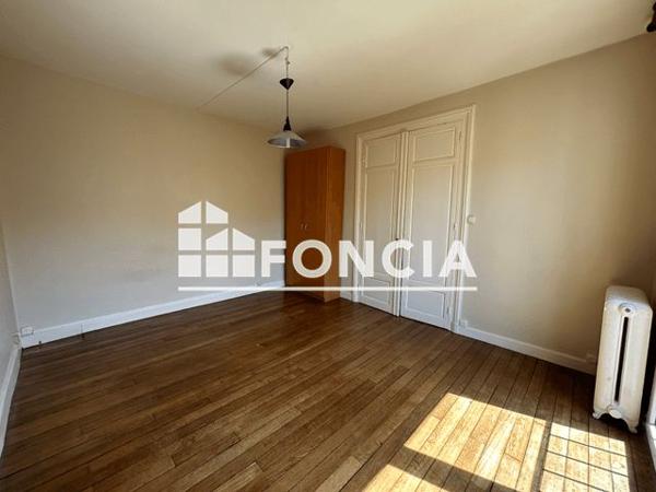 Location Appartement 2 pièces 41 m² - 36 RUE LIBERGIER Reims 51100