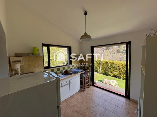13400 - AUBAGNE - Propriété de 242 m2 sur un terrain plat de 4643 m2 avec dépendances, piscine et garage