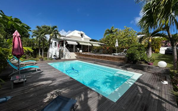 Maison à vendre    5 pièces • 93,87 m2 Saint-François