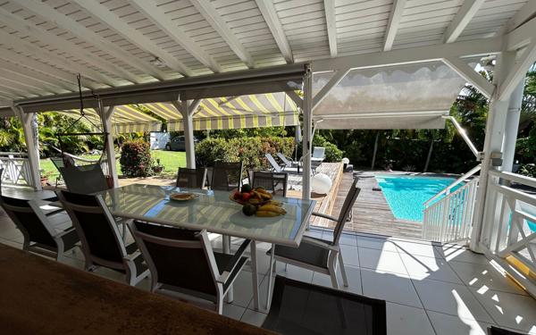 Maison à vendre    5 pièces • 93,87 m2 Saint-François