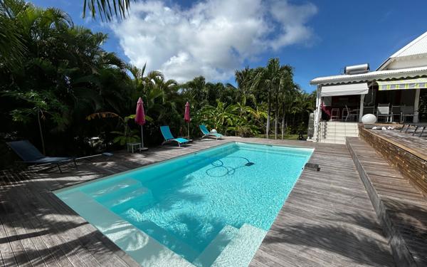 Maison à vendre    5 pièces • 93,87 m2 Saint-François