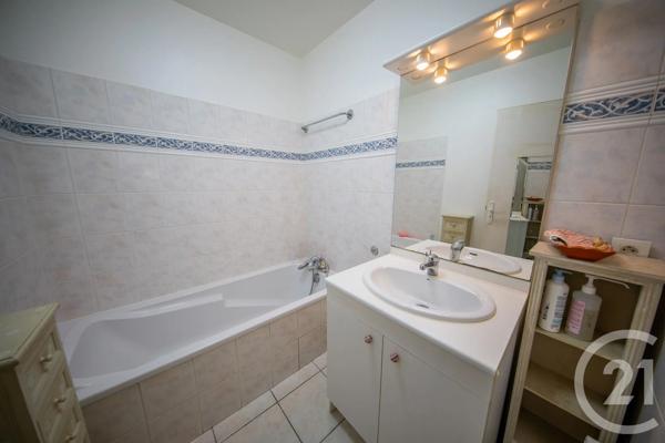 Maison à vendre  3 pièces - 60,13 m 2   ST MEDARD EN JALLES  - 33