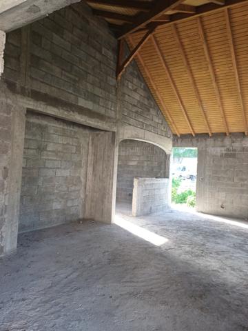 TERRAIN - VILLA T5/6 A TERMINER D'AMENAGER